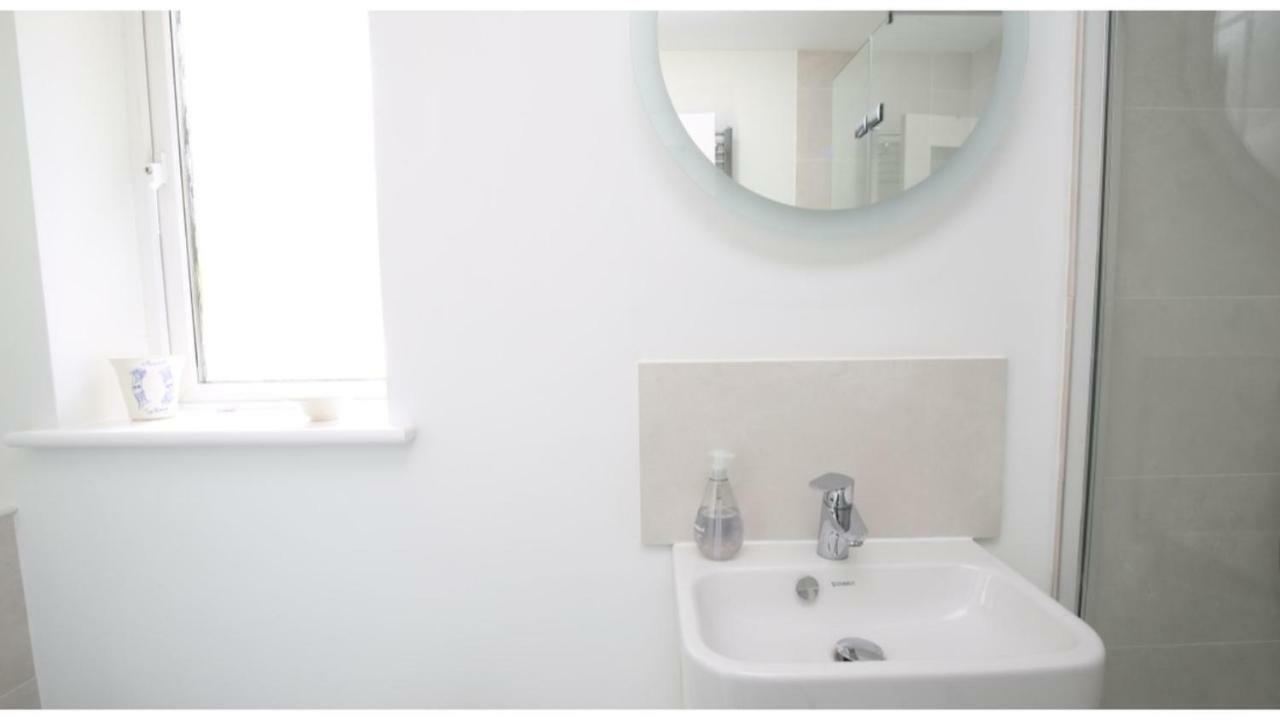 ★ Luxury Oxford Apartment ★ Sleeps 4, Free Parking Exterior photo