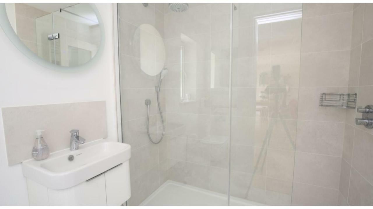 ★ Luxury Oxford Apartment ★ Sleeps 4, Free Parking Exterior photo